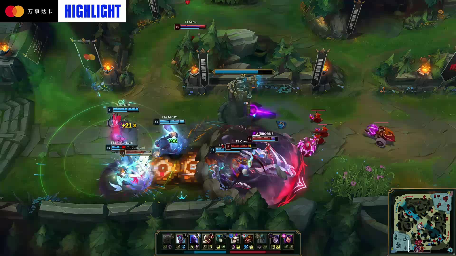 引两名防守 引两名防守